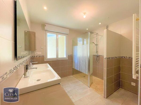 Appartement à louer 3 pièces 67.25m²