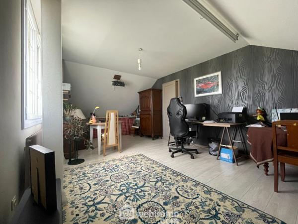 Maison 200 m² à Vivonne 86370
