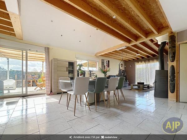 Maison à vendre Bel Air - 7 pièces, 200m² avec 5 chambre(s) à 315 150€ - AJP Immobilier Segré