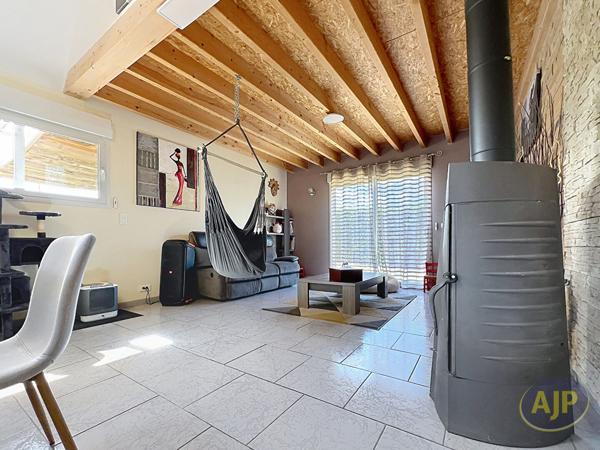 Maison à vendre Bel Air - 7 pièces, 200m² avec 5 chambre(s) à 315 150€ - AJP Immobilier Segré