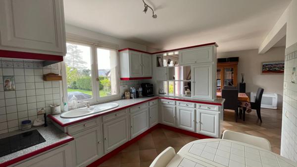 Maison familiale au calme avec sous-sol complet