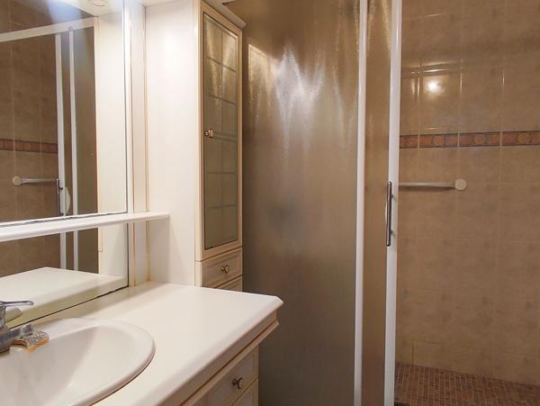 A VENDRE - CHATELAILLON-PLAGE - Appartement 2 pièces 46m2 accès et vue mer - Terrasse - Parking - Cave