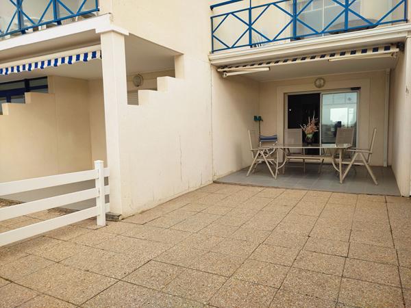 A VENDRE - CHATELAILLON-PLAGE - Appartement 2 pièces 46m2 accès et vue mer - Terrasse - Parking - Cave