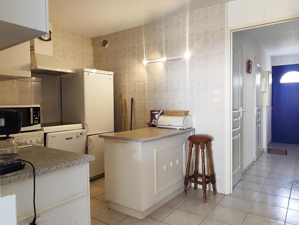 A VENDRE - CHATELAILLON-PLAGE - Appartement 2 pièces 46m2 accès et vue mer - Terrasse - Parking - Cave