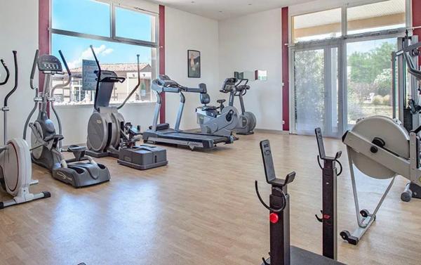 INVESTISSEMENT LOCATIF – La Londe-les-Maures – Résidence Tourisme l’Ile d’Or – 3% de rentabilité