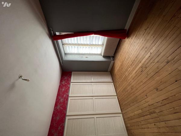 Maison plein centre ville jardin avec garage fermé