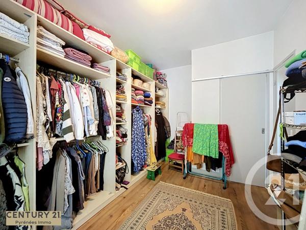 Maison à vendre  11 pièces - 225 m 2   BAGNERES DE LUCHON  - 31
