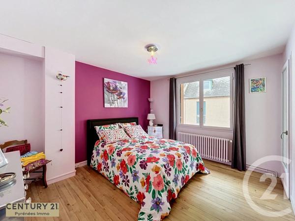 Maison à vendre  11 pièces - 225 m 2   BAGNERES DE LUCHON  - 31