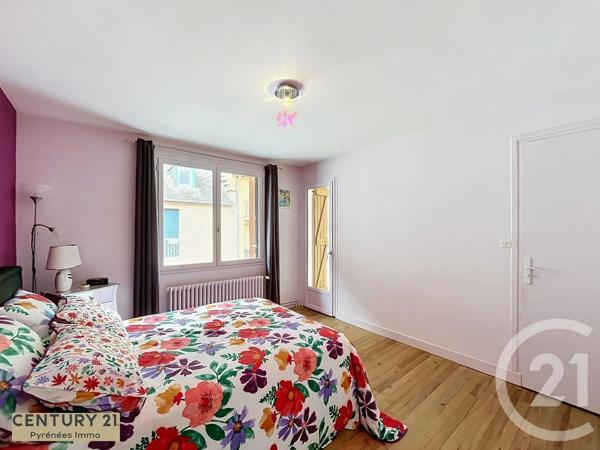 Maison à vendre  11 pièces - 225 m 2   BAGNERES DE LUCHON  - 31