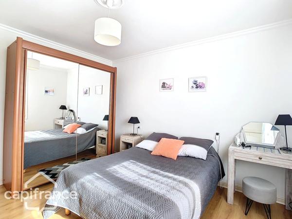 Maison de caractère 7 pièces SAINT VARENT (79)