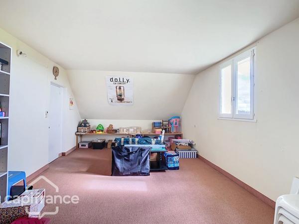 Maison de caractère 7 pièces SAINT VARENT (79)