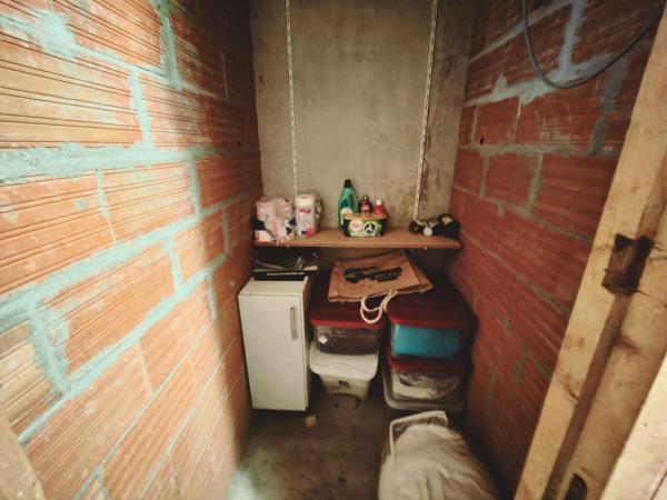 Vue bassin-Rénové-Ascenseur-Terrasse-Parking-Cave.