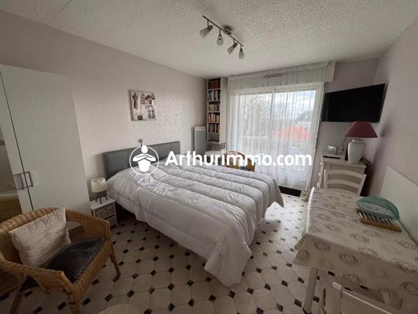 Location de vacances                                                      Appartement
                        
                     1 pièces                      28 m2                     à Bagnoles-de-l'Orne-Normandie