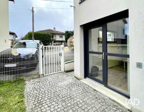 Location bureaux 14 m² Champagne-au-Mont-d'Or