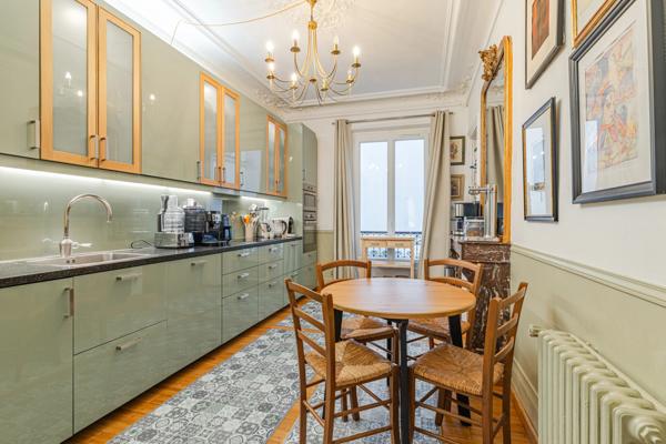 Appartement 6 pièces - 166 m²
