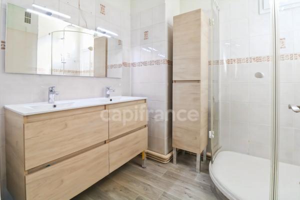 À SAISIR À CHALON-SUR-SAÔNE (71) – BEL APPARTEMENT DE 100.83 m² AVEC 2 BALCONS, GARAGE, PARKING ET CAVE !