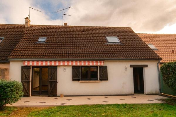 Maison Chateauroux 4 pièce(s) 90 m2 avec jardin et garage