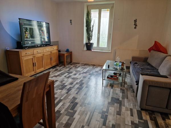Appartement à vendre 3 pièces THAON LES VOSGES (88) de PLAIN-PIED avec entrée indépendante et cave