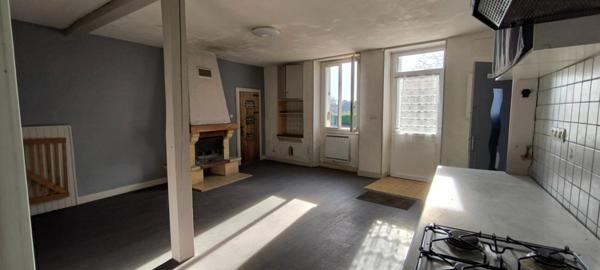 Maison à vendre 5 pièces MONTJEAN (16)