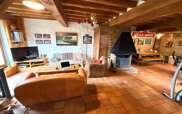 Maison à vendre    8 pièces • 240 m2 Grigny