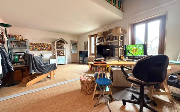 Maison à vendre    8 pièces • 240 m2 Grigny