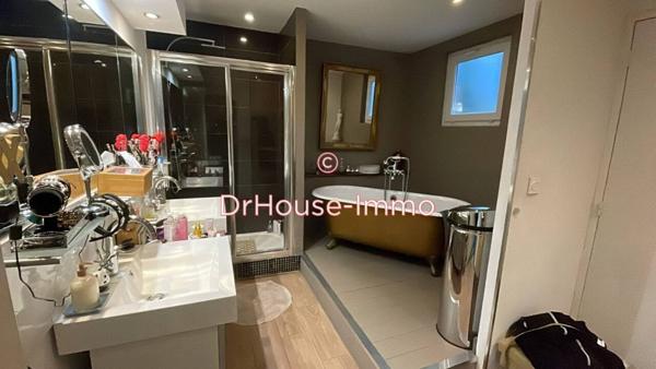 Appartement à vendre 4 pièces de 111 m²