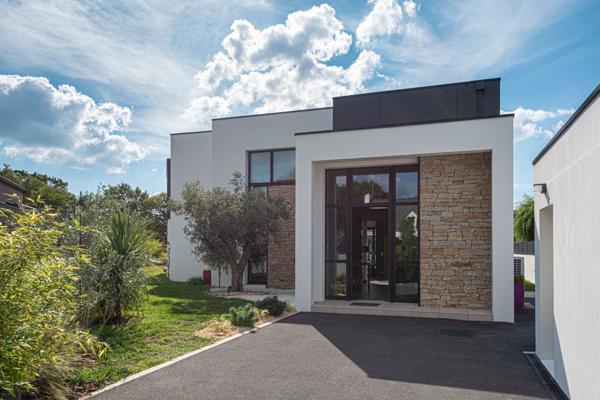 Vente Maison d'architecte Trégunc 10 Pièces 236 m²
