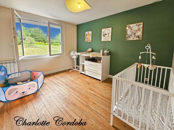 🏡 Maison entièrement rénovée – 2 chambres, possibilité 3 – Double garage à Xaintrailles