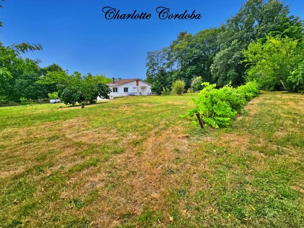🏡 Maison entièrement rénovée – 2 chambres, possibilité 3 – Double garage à Xaintrailles