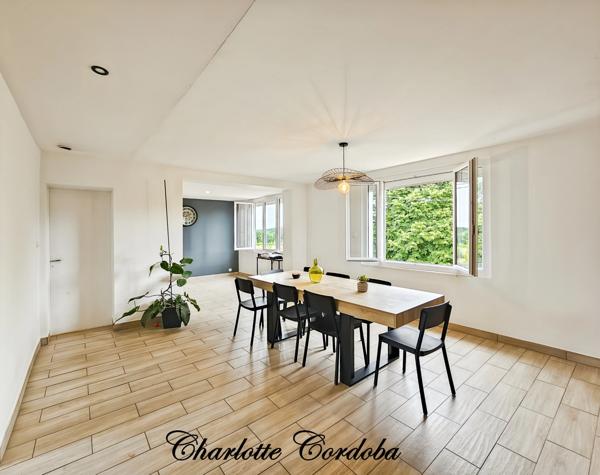 🏡 Maison entièrement rénovée – 2 chambres, possibilité 3 – Double garage à Xaintrailles