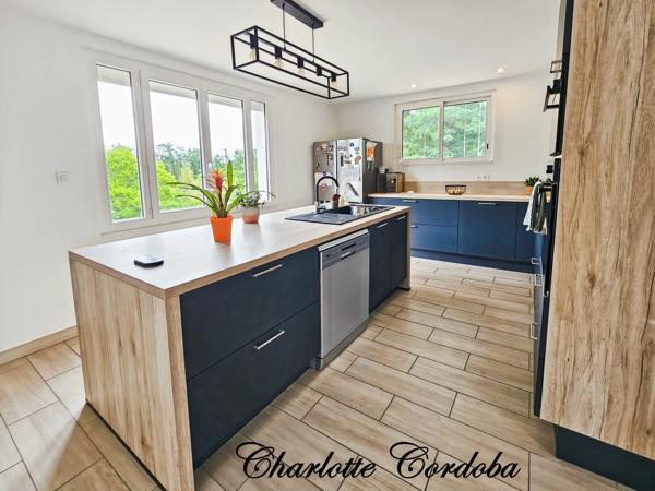 🏡 Maison entièrement rénovée – 2 chambres, possibilité 3 – Double garage à Xaintrailles