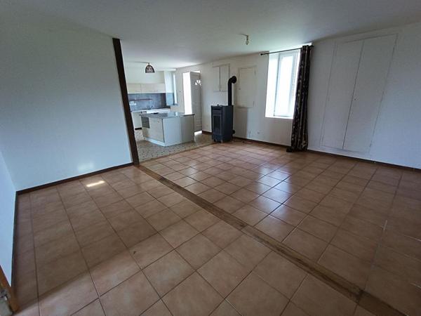 PROCHE PREMERY - ENSEMBLE DE 2 MAISONS