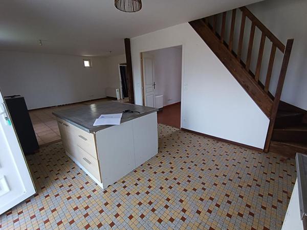 PROCHE PREMERY - ENSEMBLE DE 2 MAISONS