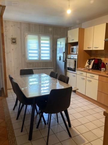 Maison individuelle à louer à Montfort-sur-Meu en Ille-et-Vilaine (35160), ref : 050/148