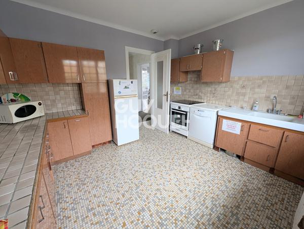 Maison Chateau Gontier Sur Mayenne 5 pièce(s) 123.71 m2