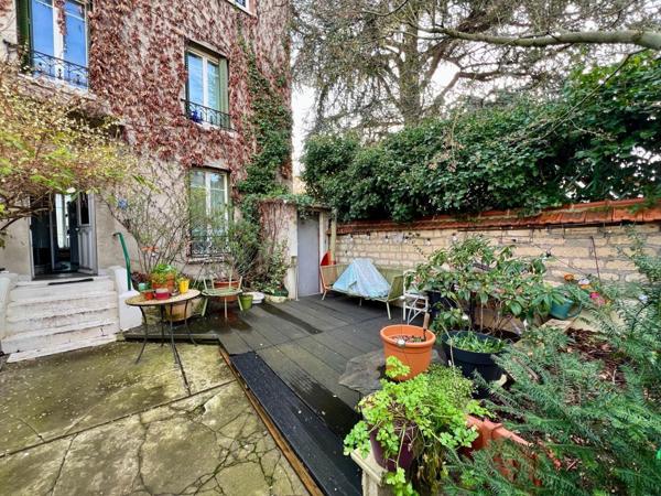 Maison Houilles 5 pièce(s) 142 m2 710 000 € **  - Référence  936