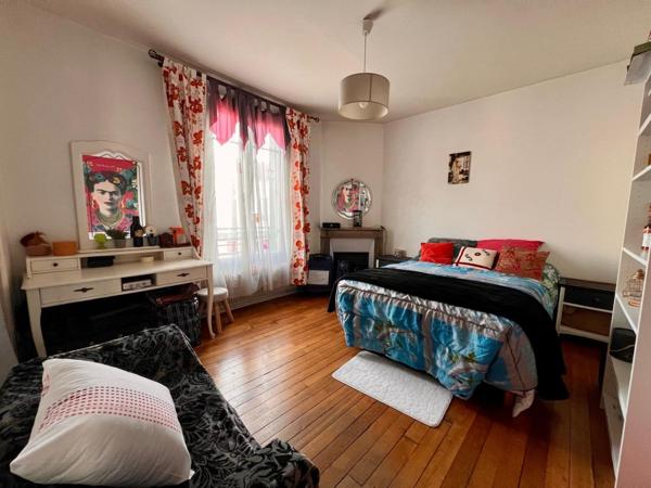Maison Houilles 5 pièce(s) 142 m2 710 000 € **  - Référence  936