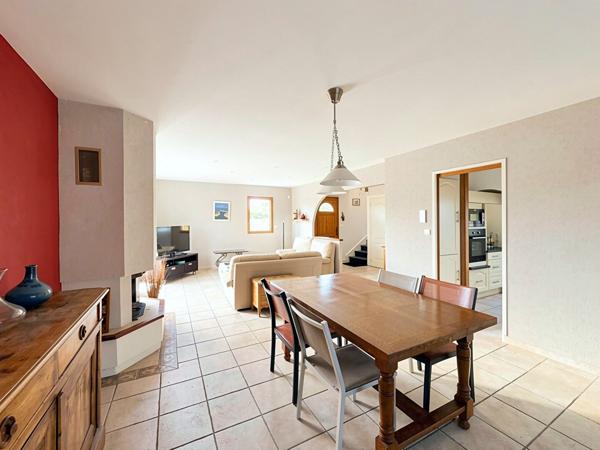 Maison familiale de 132m², sous-sol complet, 4 chambres et 1 bureau - Kervignac.