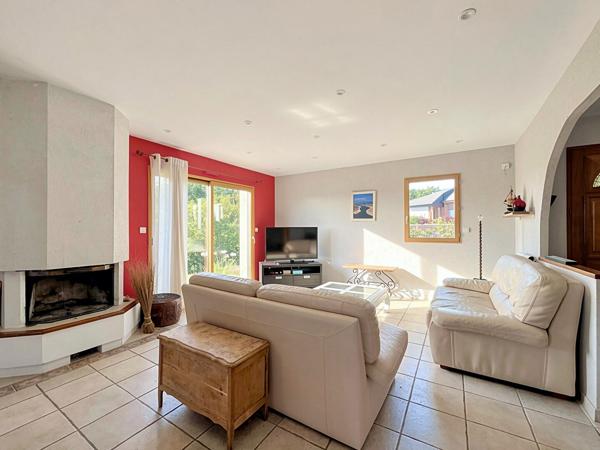 Maison familiale de 132m², sous-sol complet, 4 chambres et 1 bureau - Kervignac.