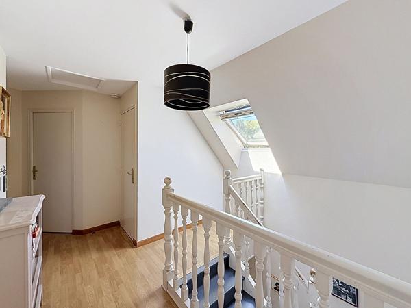 Maison familiale de 132m², sous-sol complet, 4 chambres et 1 bureau - Kervignac.
