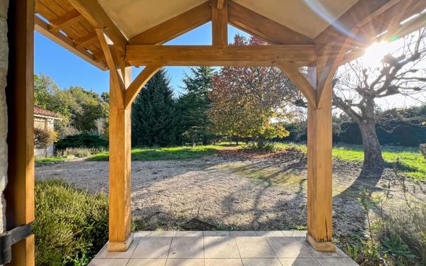 Maison à vendre    7 pièces • 175 m2 Chancelade