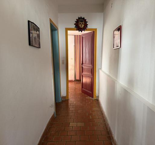 Maison de caractère à vendre dans la Bastide de Carcassonne avec patio, toit terrasse et 4 chambres
