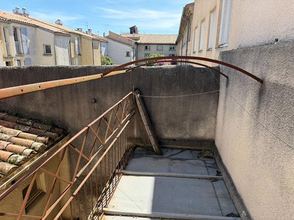 Maison de caractère à vendre dans la Bastide de Carcassonne avec patio, toit terrasse et 4 chambres