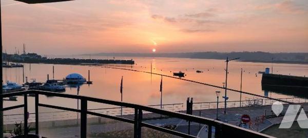 A Vendre à Perros-Guirec (22700), donnant sur le Port, un Appartement  achevé en 2024, de type ...