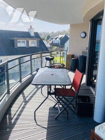 A Vendre à Perros-Guirec (22700), donnant sur le Port, un Appartement  achevé en 2024, de type ...