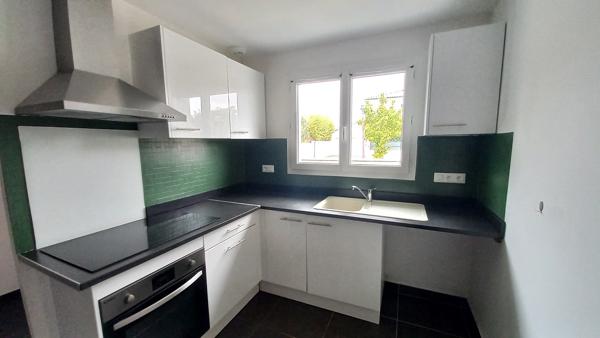 31600 EAUNES: Loue maison T5