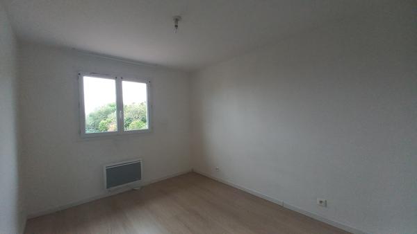 31600 EAUNES: Loue maison T5