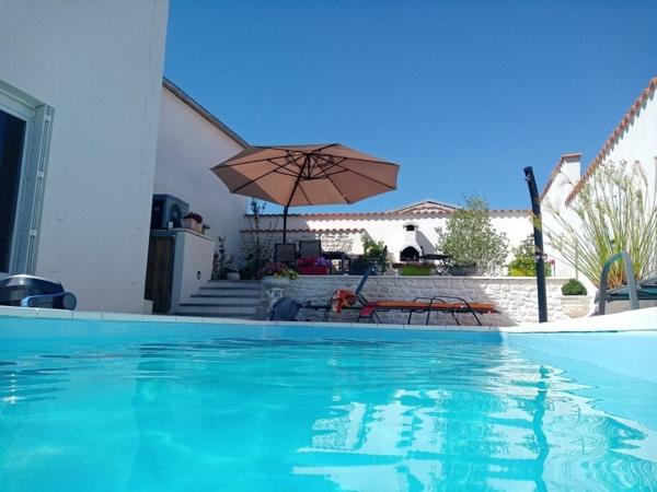 Maison de charme - 3 chambres et bureau - Garage et Piscine proche de la mer