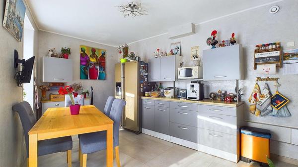 Maison de charme - 3 chambres et bureau - Garage et Piscine proche de la mer