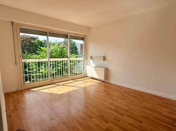 Maison Osny 5 pièce(s) 91.01 m2 283 284 € **  - Référence  11293